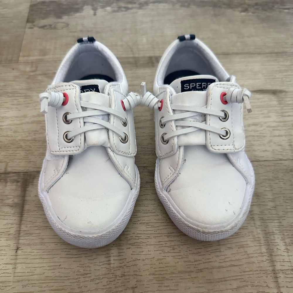 GUC girls sperry